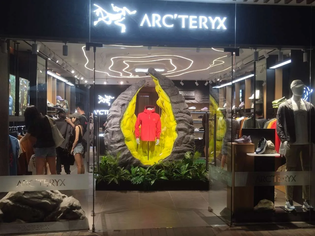 Heboh Gerai Arc’teryx Diduga Palsu di Indonesia, Kanada Sempat Tegaskan Tak Punya Toko Resmi