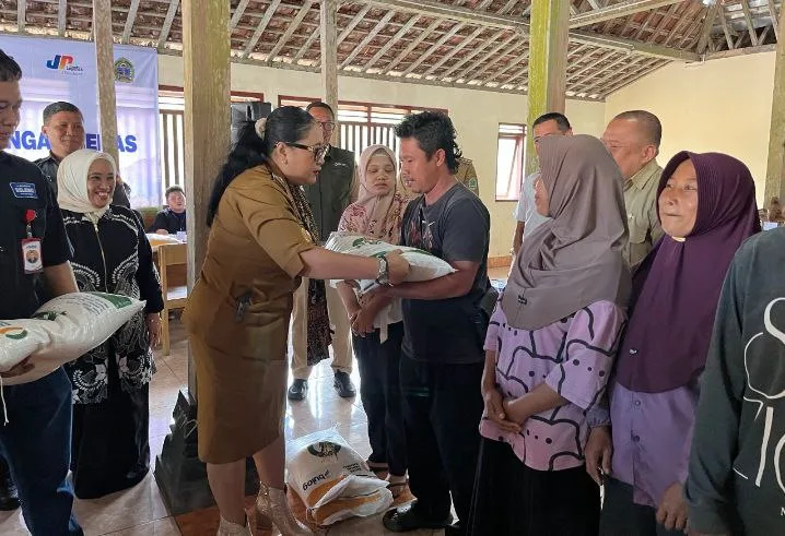 Gunungkidul Terima Bantuan Beras Terbanyak di DIY: Bupati Ingatkan, Jangan Gunakan Bansos untuk Rokok dan Skincare