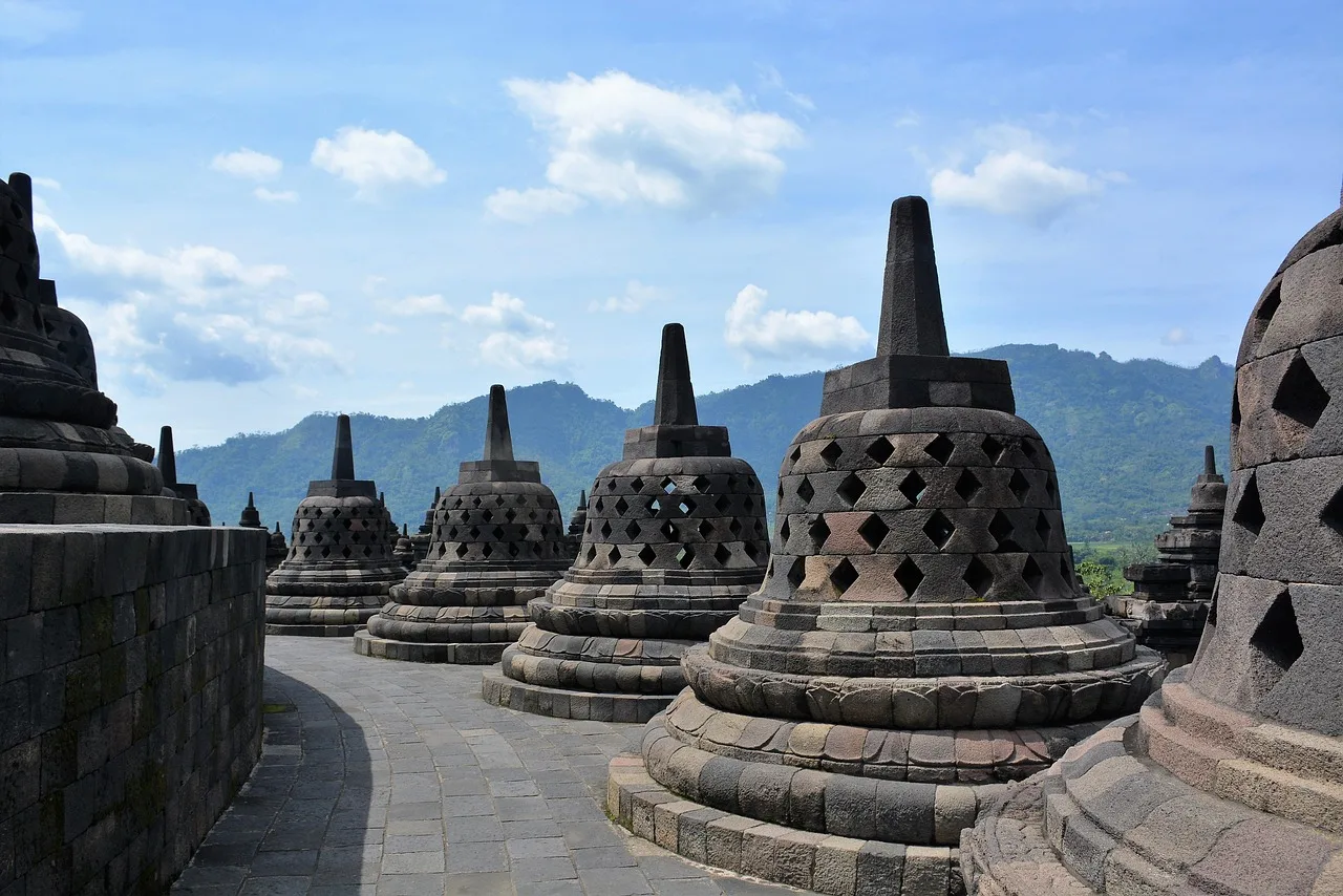 Raja Samaratungga: Sosok Pendiri Candi Borobudur di Masa Kerajaan Mataram Kuno