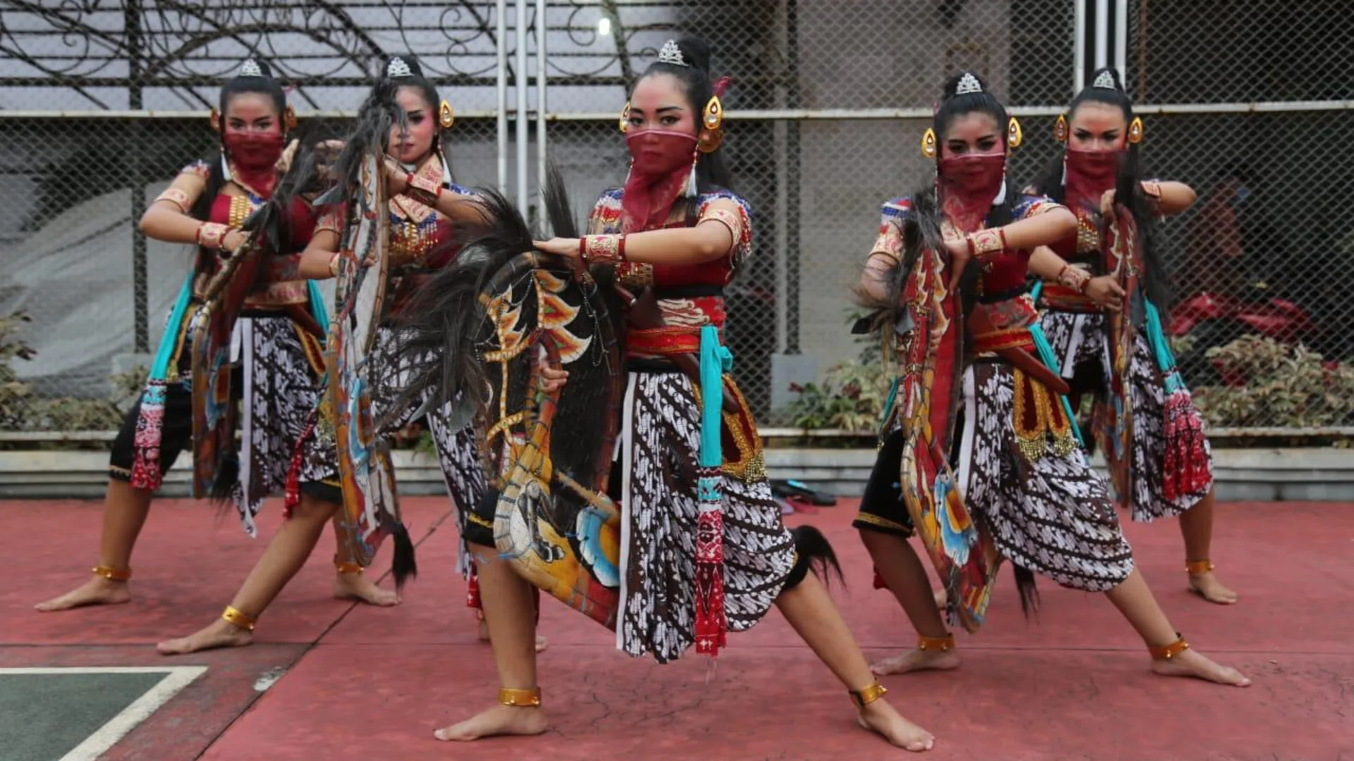 Tradisi Jathilan dan Kuda Lumping: Antara Seni Pertunjukan dan Unsur Mistis yang Melekat Kuat
