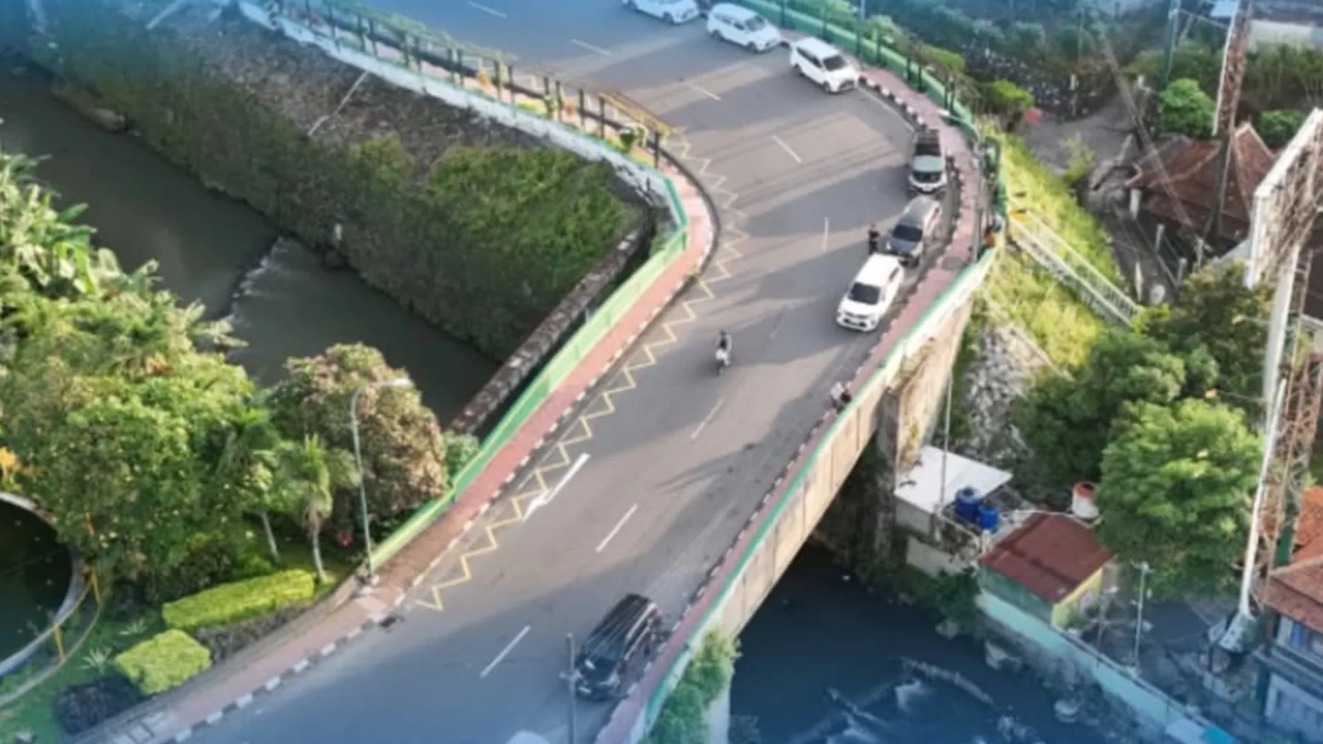 Wali Kota Yogyakarta Geram Jembatan Kewek Dipakai Jualan Street Coffee, Satpol PP Disiagakan