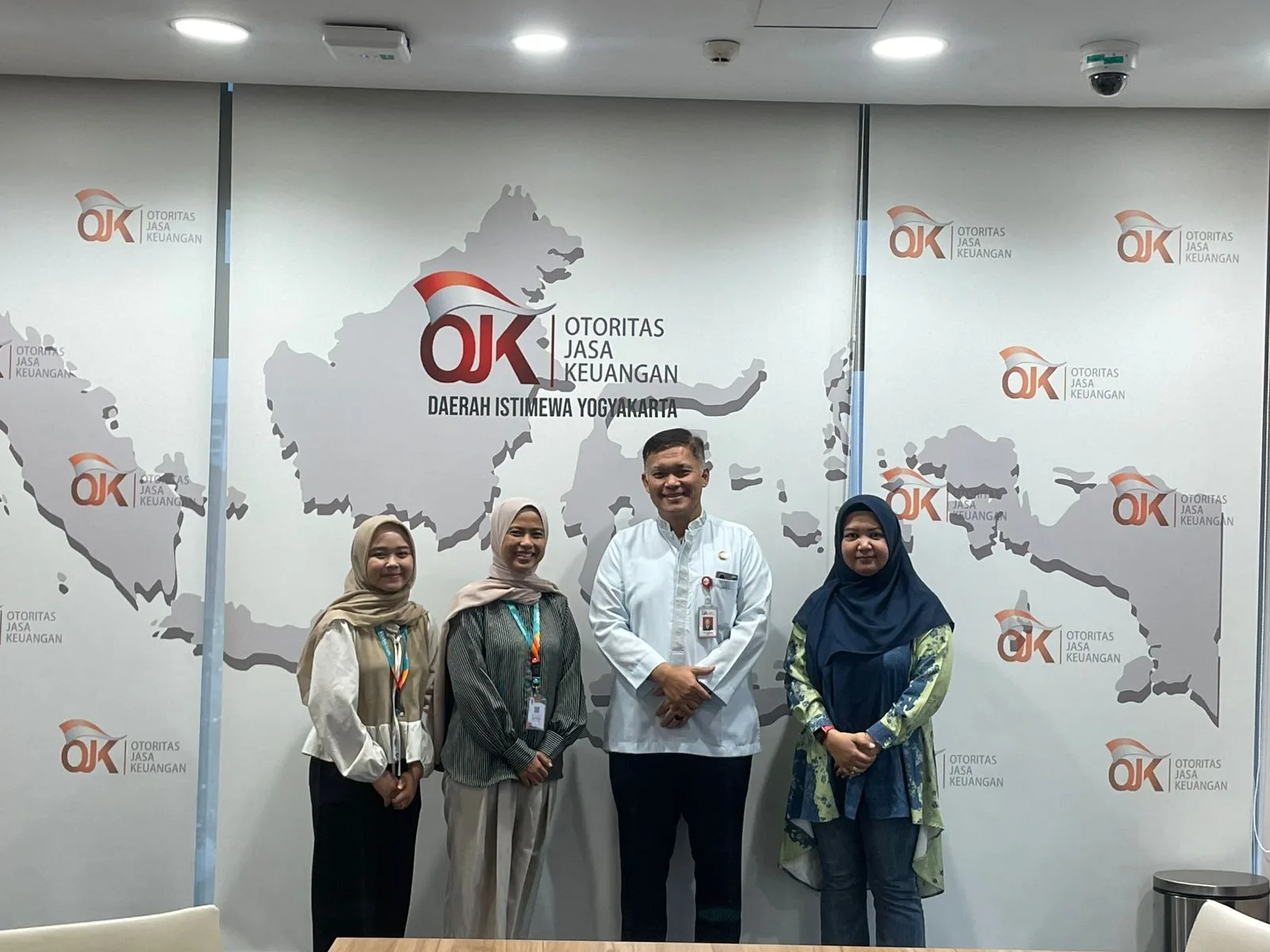 Jelang Lebaran, OJK DIY Ingatkan Bahaya Pinjol dalam Audiensi Bersama Kabar Jawa