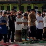 Jamaah Majelis Sholawat Asyghil Kubro Bantul Lebaran Kamis 19 Maret 2026, Takbir Bergema dari Parangtritis 