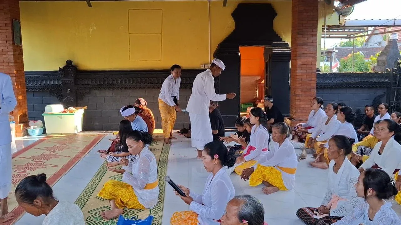 Toleransi Umat Islam dan Hindu di Pura Podowenang Gunungkidul: Harmoni Nyepi dan Ramadan yang Menginspirasi