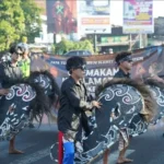 Polantas Menyapa Bantul: Jathilan Turun ke Jalan, Pesan Keselamatan Menggema di Simpang Ketandan