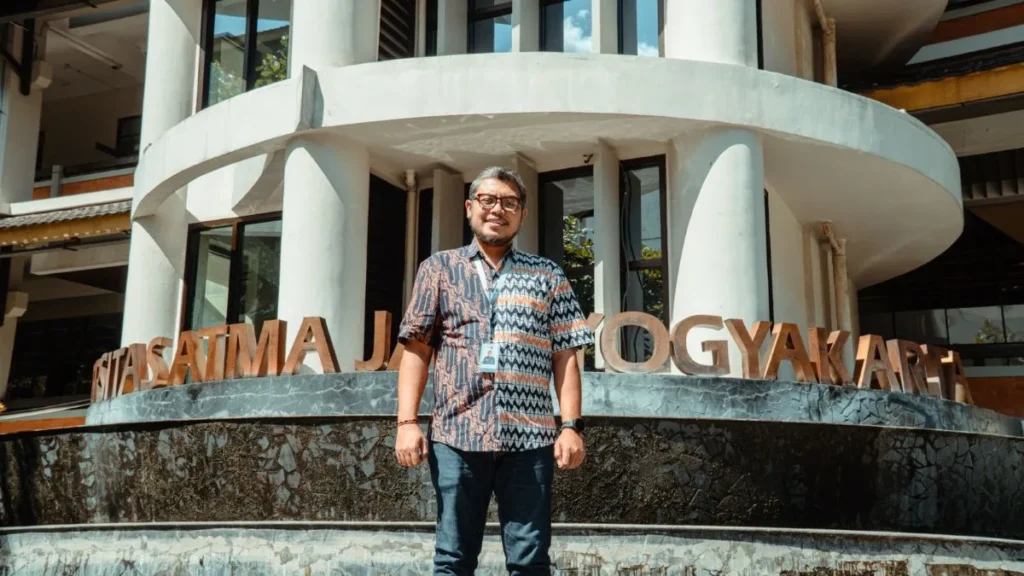 Kepala PBKH UAJY, Bibianus Hengky Widhi Antoro, S.H., M.H.