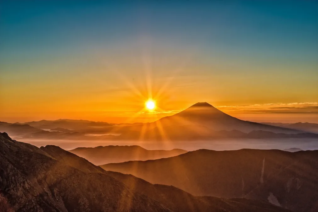 10 Gunung untuk Pendaki Pemula di Indonesia, Lengkap dengan Tips dan Persiapan