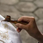 Menyesap Kehangatan Malam di Kampung Batik Kauman: Menyusuri Gang Tua, Goresan Canting, dan Jejak Warisan Keraton Solo